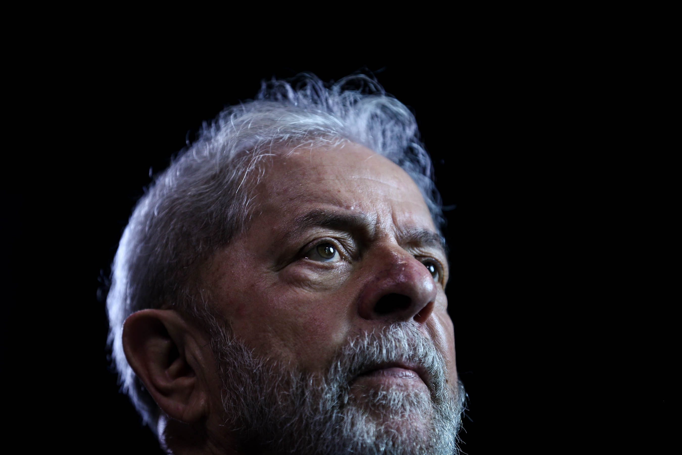 Lula sale por primera vez de la cárcel para ser interrogado