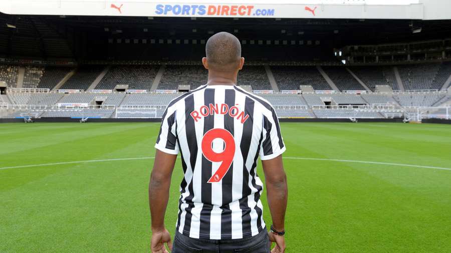 Newcastle, el nuevo destino del delantero venezolano Salomón Rondón