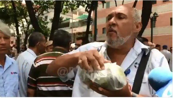 ¡Gracias a la crisis! Trabajadores de Corpoelec denuncia que de desayuno le toca comer mangos (VIDEO)