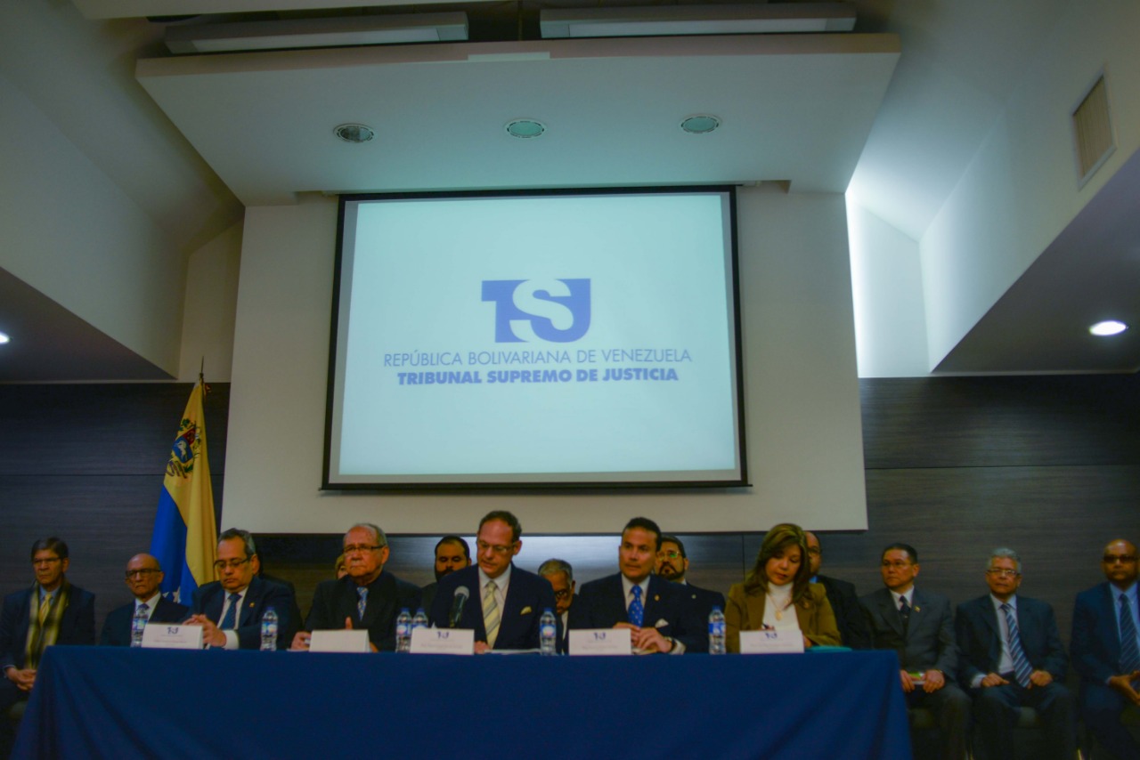 TSJ legitimo impide que la persecución de Maduro, alcance a los venezolanos en el exterior