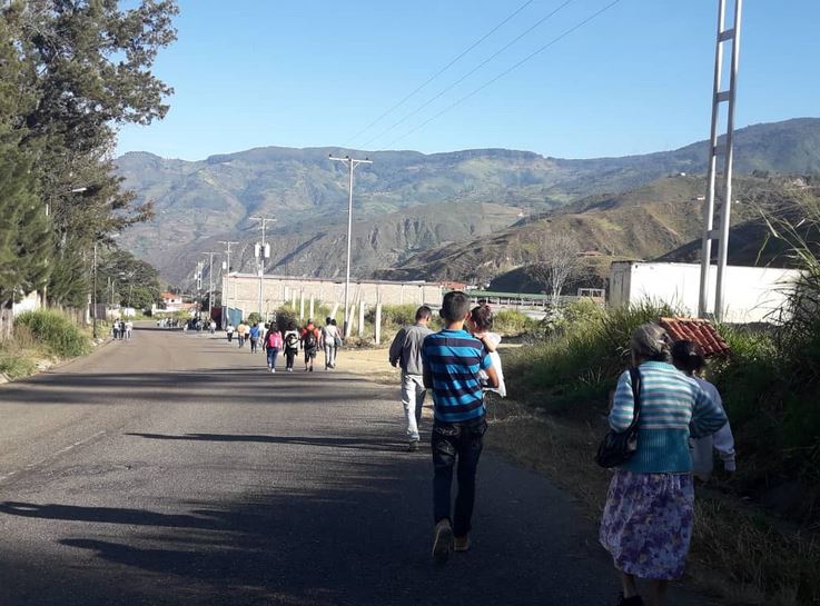 Tachirenses denuncian ausencia de transporte hacia el santuario del Santo Cristo