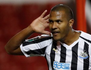 Salomón Rondón marca su primer gol con el Newcastle United (Video y Fotos)