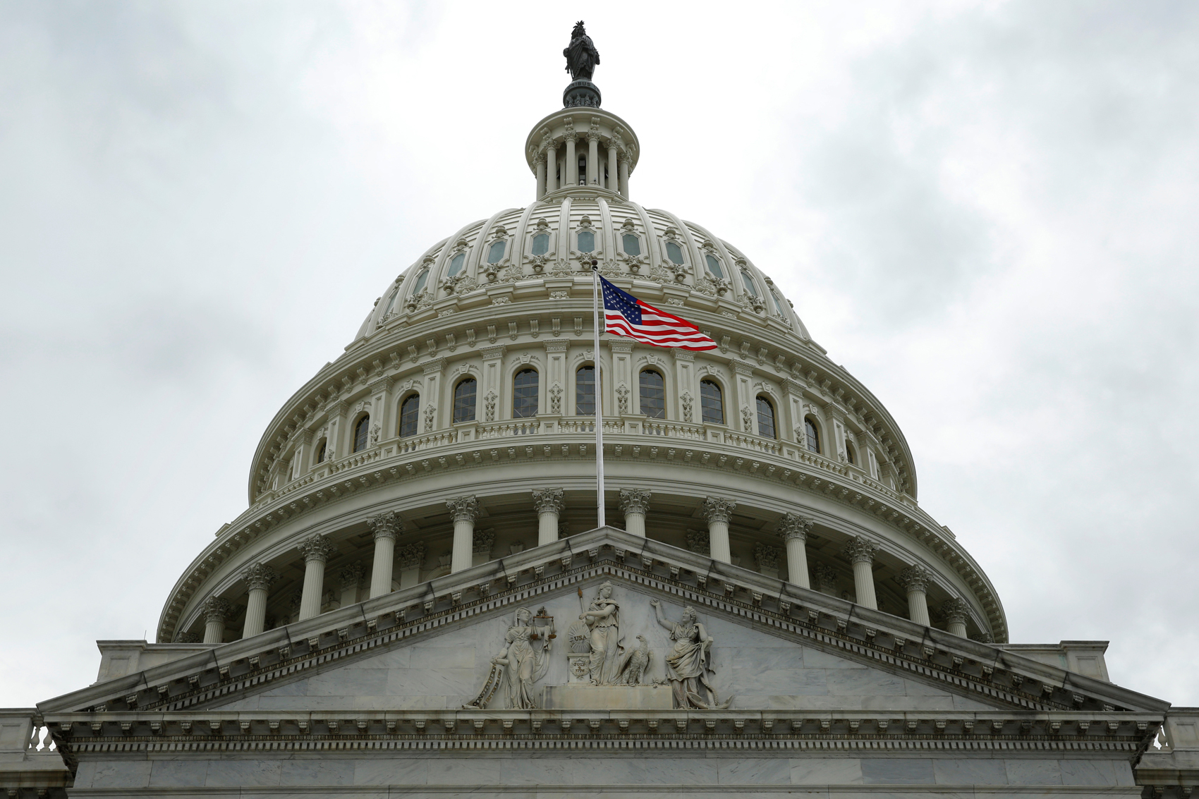 El Congreso y la Casa Blanca se alinean para otra dura batalla presupuestaria (Video)