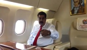 Lo que dijo Maduro desde el avión presidencial, aterrizando en NYC (video)