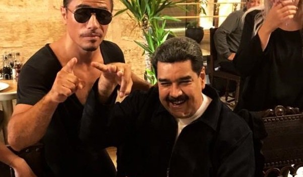 Otra denuncia contra Salt Bae, el chef amiguito de Maduro que cobra una fortuna por sus platos