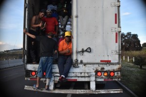 Ciudad de México alberga a unos 4.000 centroamericanos de caravana que va hacia EEUU (Fotos)