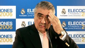 Condenan a tres años de cárcel a ex presidente del Real Madrid