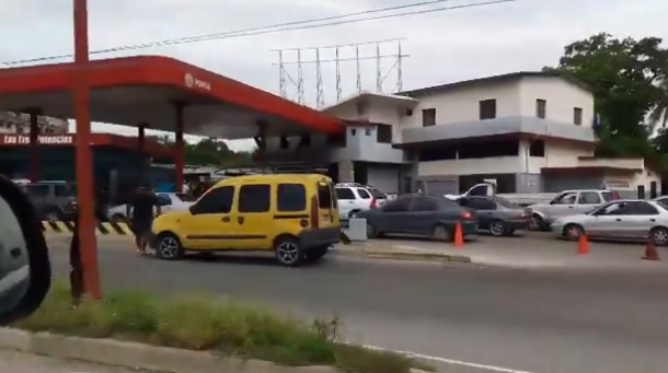 Yaracuy también sufre por falta de gasolina #3Nov (video)