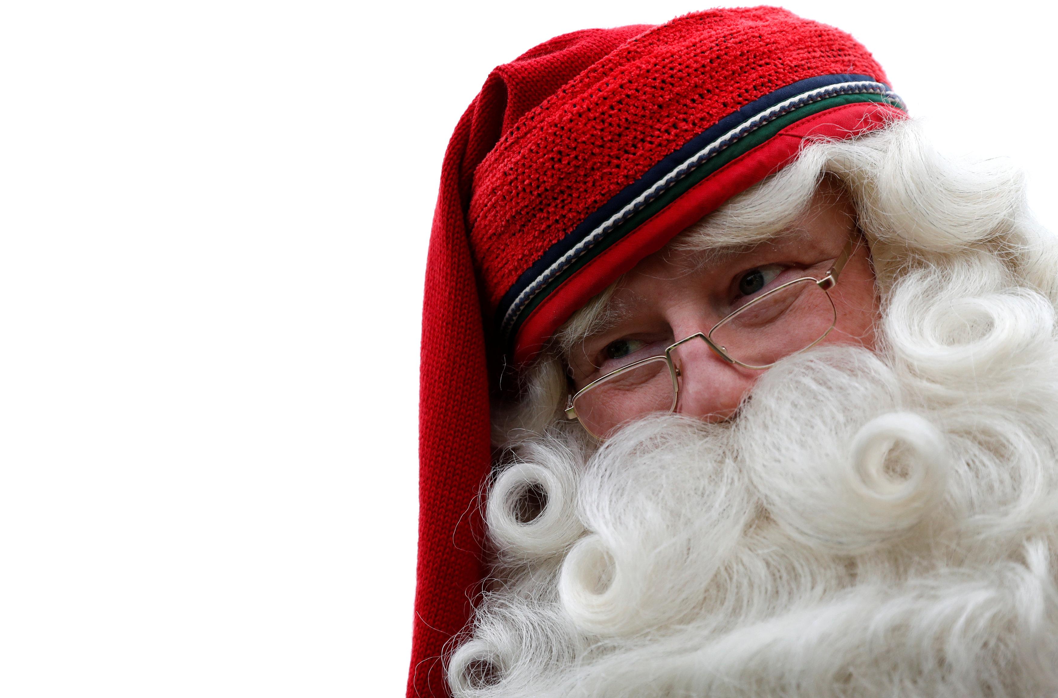 Cruel obispo italiano le dijo a los niños que Papá Noel es un personaje imaginario