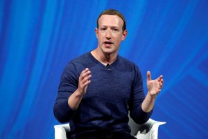Zuckerberg dice estar listo para ir al combate y evitar cierre de Facebook