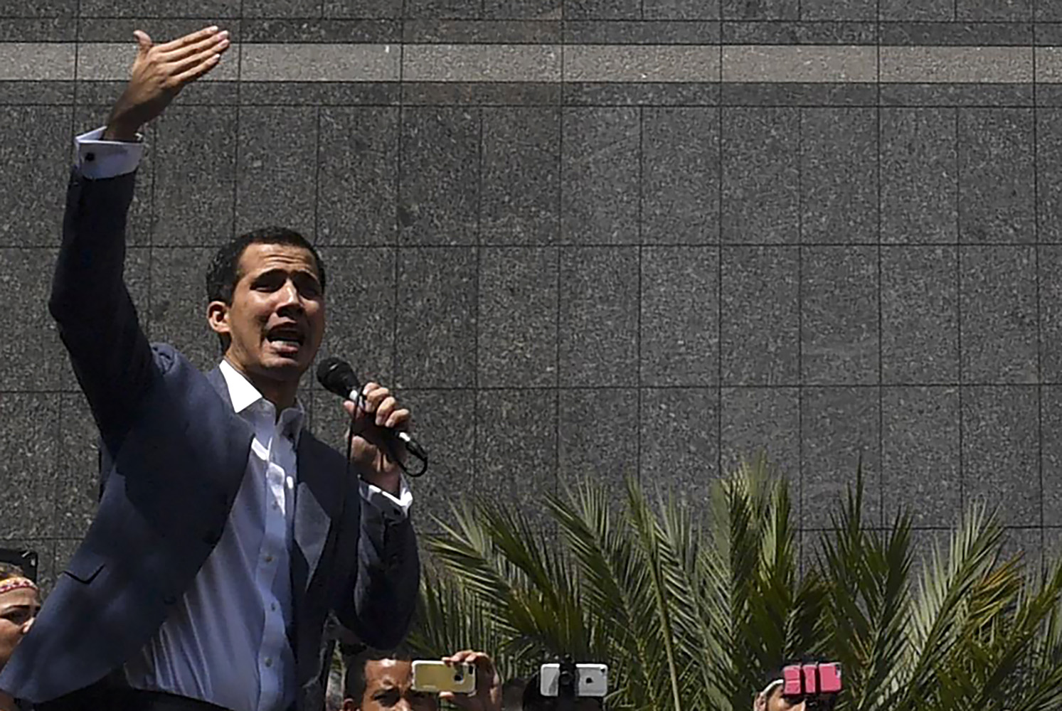 Al Navío: Así se convirtió la detención exprés de Juan Guaidó en noticia mundial