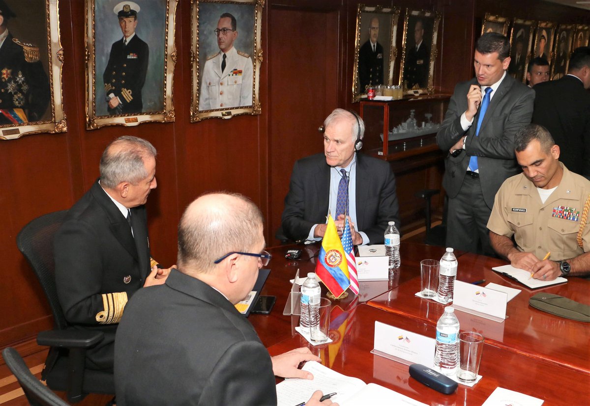 Secretario de la Armada de EEUU en reunión con el Ministro de Defensa Nacional de Colombia (FOTOS)