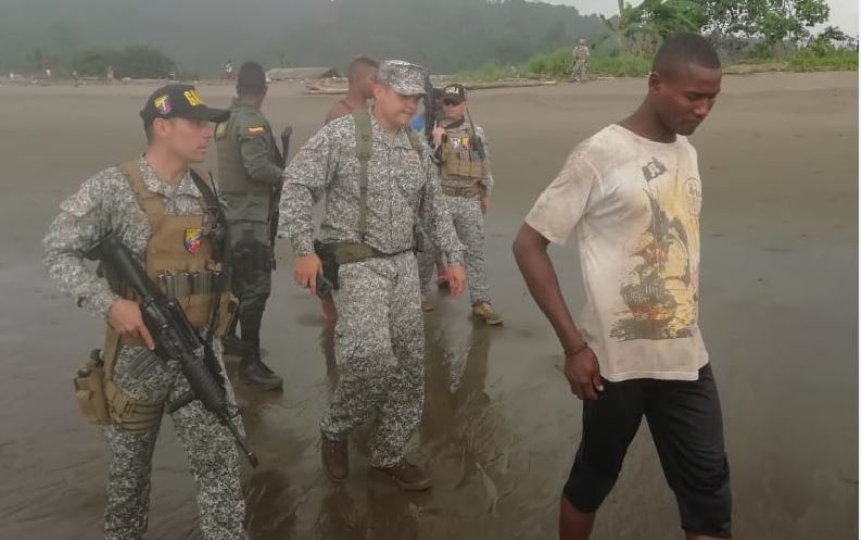 Liberan a tres personas que estaban secuestradas en zona rural de Nuquí en Colombia