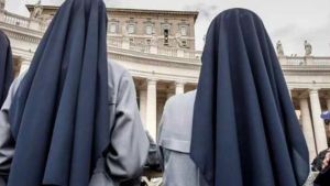 Polémica: Periódico del Vaticano denuncia que monjas sufren agotamiento por explotación y abusos sexuales