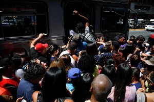 Para variar… En el Metro de Caracas al menos cinco estaciones no prestan servicio comercial #19Jul