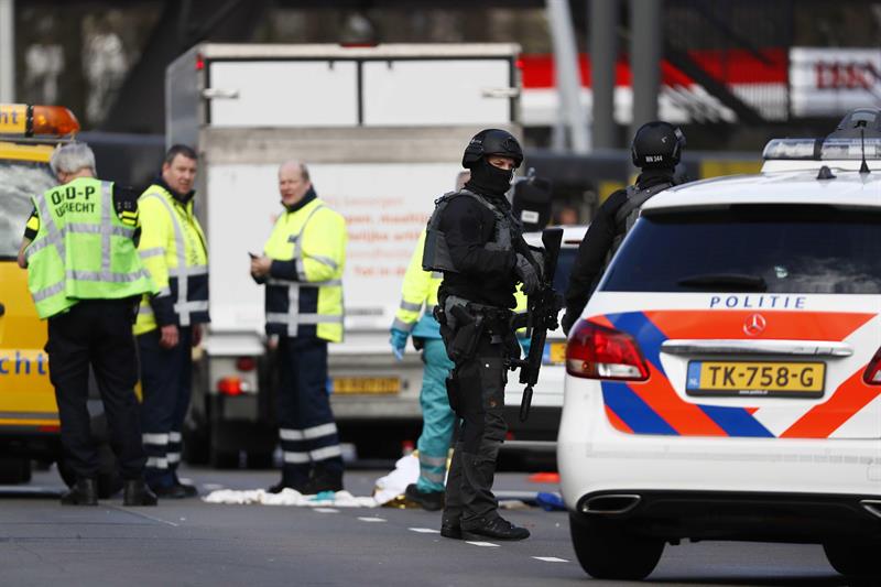 La Policía considera el tiroteo de Utrecht como posible acto terrorista