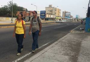 El miedo y la desesperación proyectan larga sombra en una Venezuela sin luz
