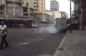 PNB dispersa con lacrimógenas concentración en La Candelaria #30Mar (Videos)
