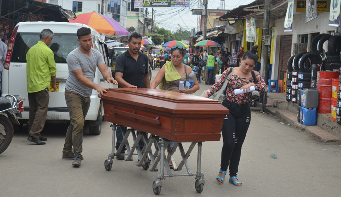 La agonía de una madre para llevar el cadáver de su hijo hacia Venezuela (Fotos y Video)