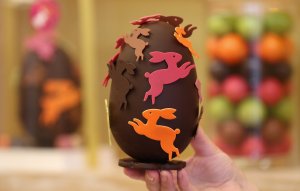 ¿Qué significa regalar huevos de Pascua y conejos de chocolate el domingo de Semana Santa?