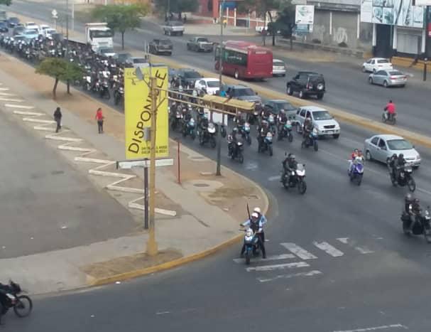  Cortesía vecinos urbanización Sucre. El Pitazo. 