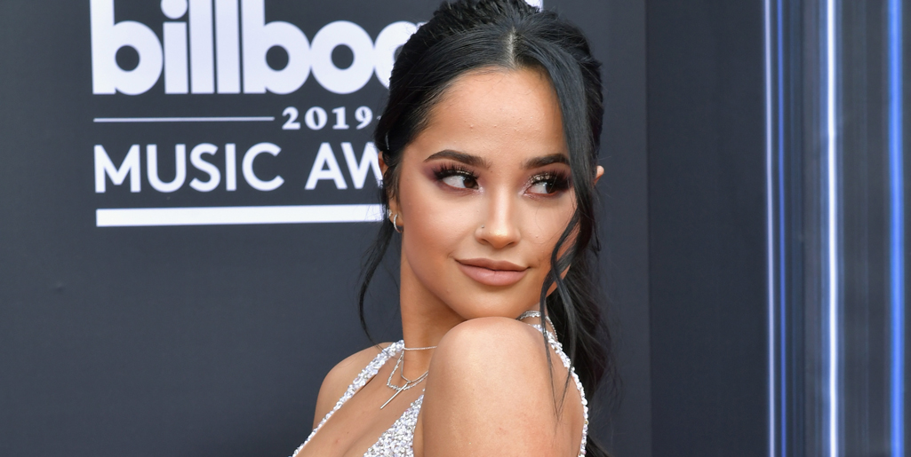 “Estás vieja”: Destruyeron a Becky G por sus últimas publicaciones al natural