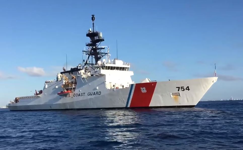 Régimen de Maduro anuncia la expulsión de un buque de la Guardia Costera de EEUU de las costas venezolanas
