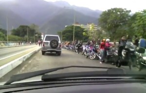 La cola de motorizados más grande de Venezuela está en Mérida… y es para echar gasolina (VIDEO) #21May