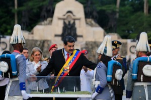Maduro crea otra comisión sin sentido y enrosca a los mismos actores de siempre