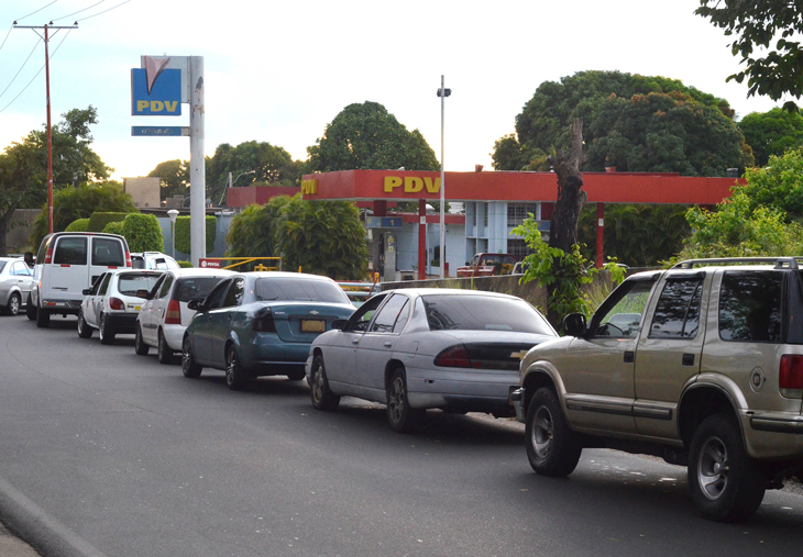 En Bolívar, ciudadanos no creen que plan para surtir gasolina funcione