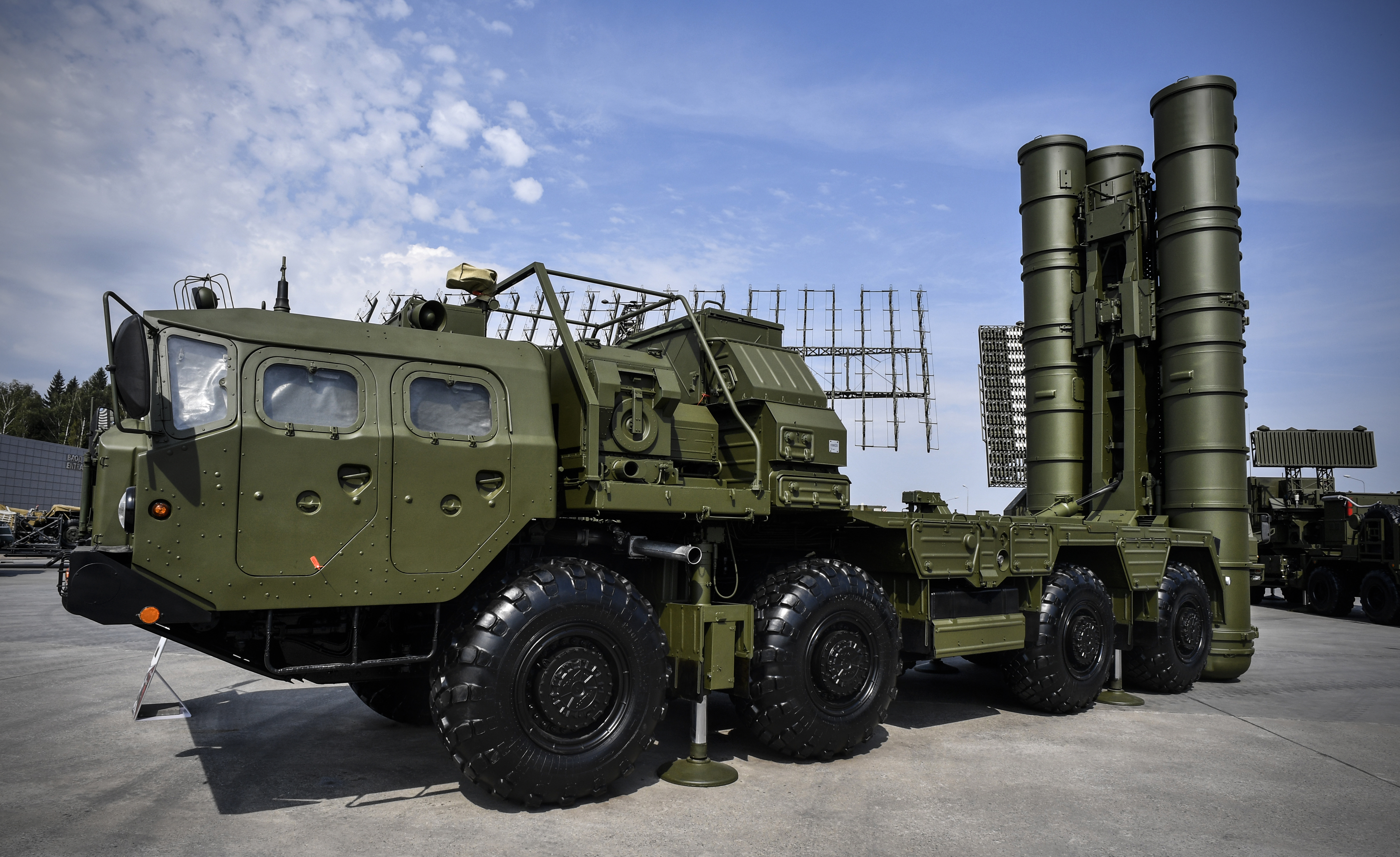 Rusia comenzó entrega de misiles S-400 a Turquía