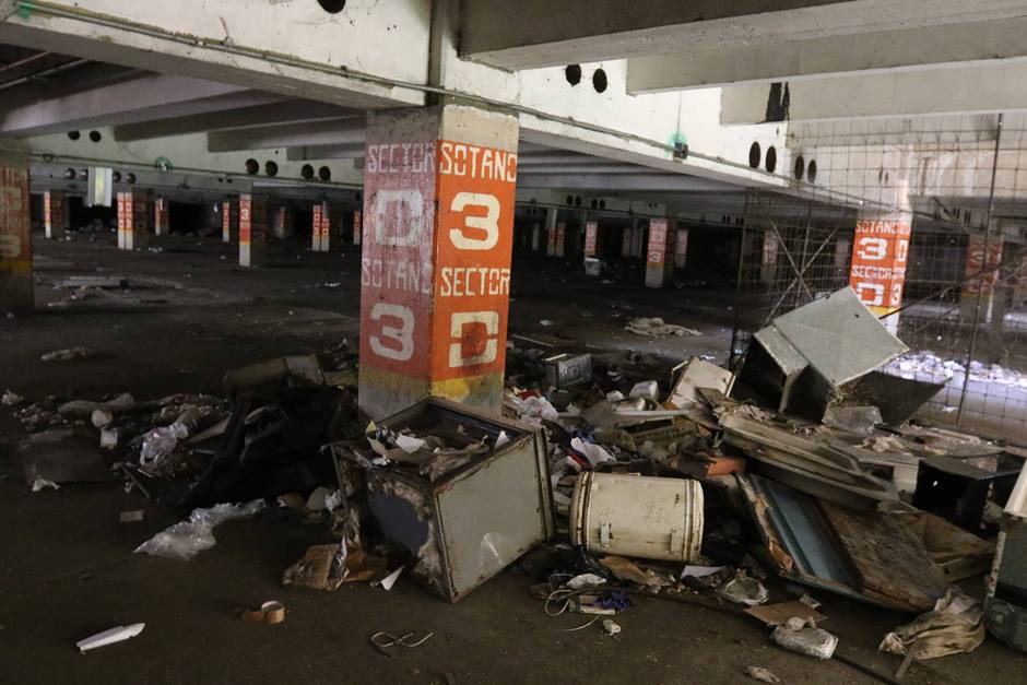 Denuncian abandono en las torres de Parque Central