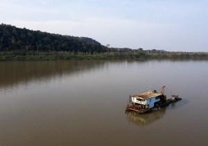 La sequía lleva al río Amazonas a niveles mínimos a su paso por Brasil