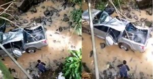 Vehículo cayó en una quebrada durante fuertes lluvias en El Salvador (VIDEO)