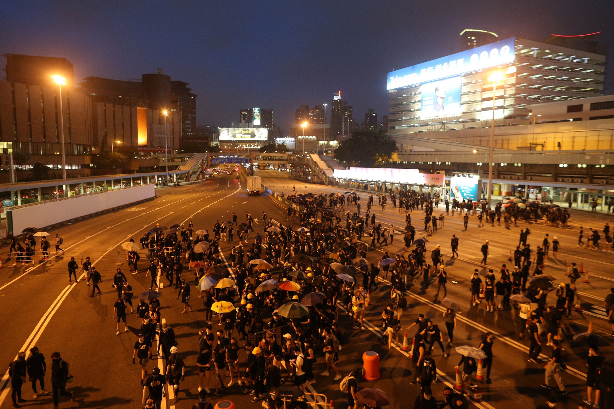 Hong Kong vuelve a registrar protestas por décimo fin de semana consecutivo