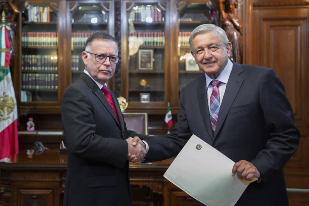 López Obrador recibió credenciales de Arias Cárdenas como “embajador” de Maduro en México