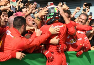 Ferrari vuelve a festejar en Monza con Leclerc… ¡Después de nueve años!