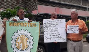 Docentes denuncian amenazas del alcalde y colectivos por protestar en Tinaco este #30Sep