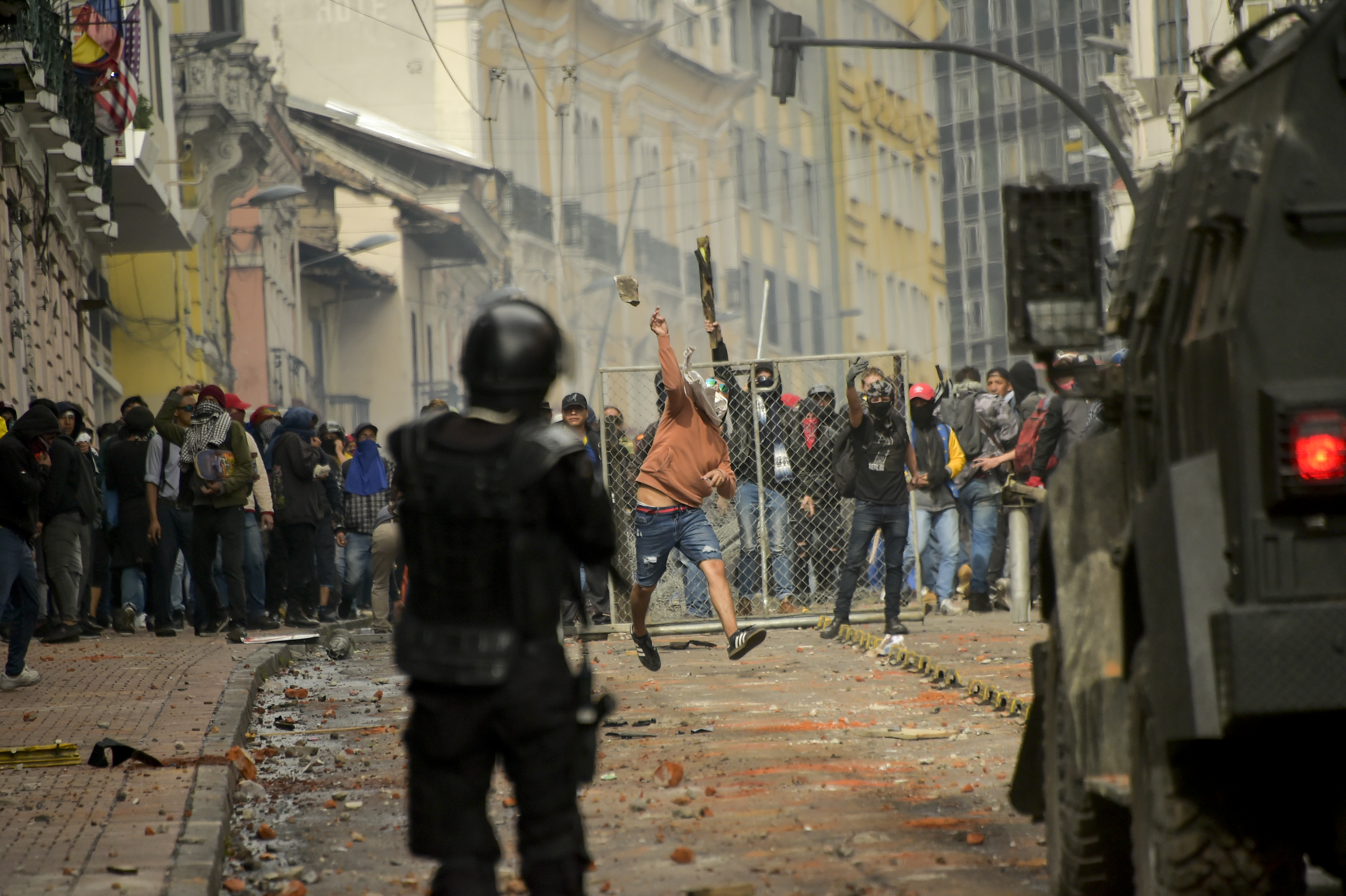 Violentas protestas en Ecuador contra el fin de subsidios al combustible (FOTOS)
