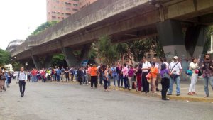 Usuarios reportan paro de transporte en Caricuao, Antímano y Macarao #28Oct (Foto)