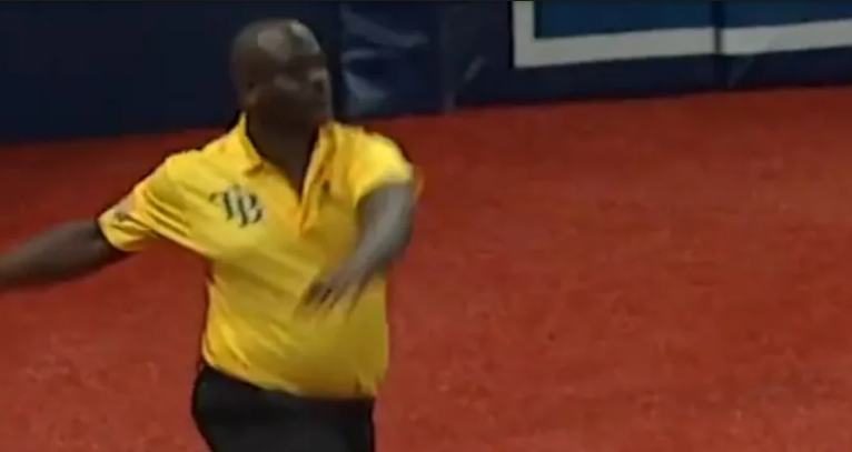 VIRAL: Un vigilante de un juego de béisbol conquista al mundo con su peculiar baile (VIDEO+RISAS)