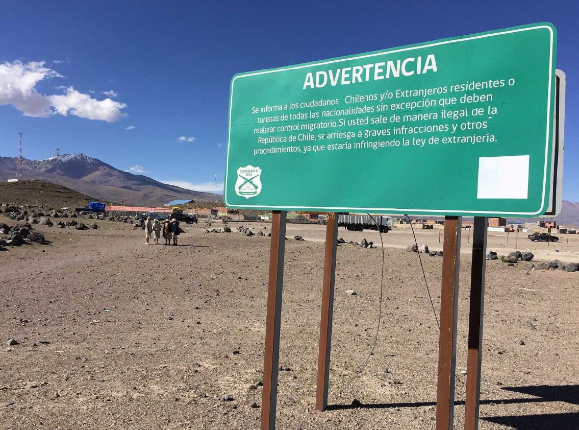 Autoridades chilenas niegan reunificación familiar a tres niños venezolanos varados en la frontera