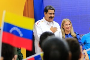 “Súper bigote”: Maduro hizo EL RIDÍCULO para evadir las acusaciones de Lenín Moreno (Video)