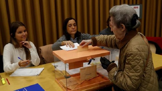 España: “Total normalidad” en la apertura de los colegios electorales