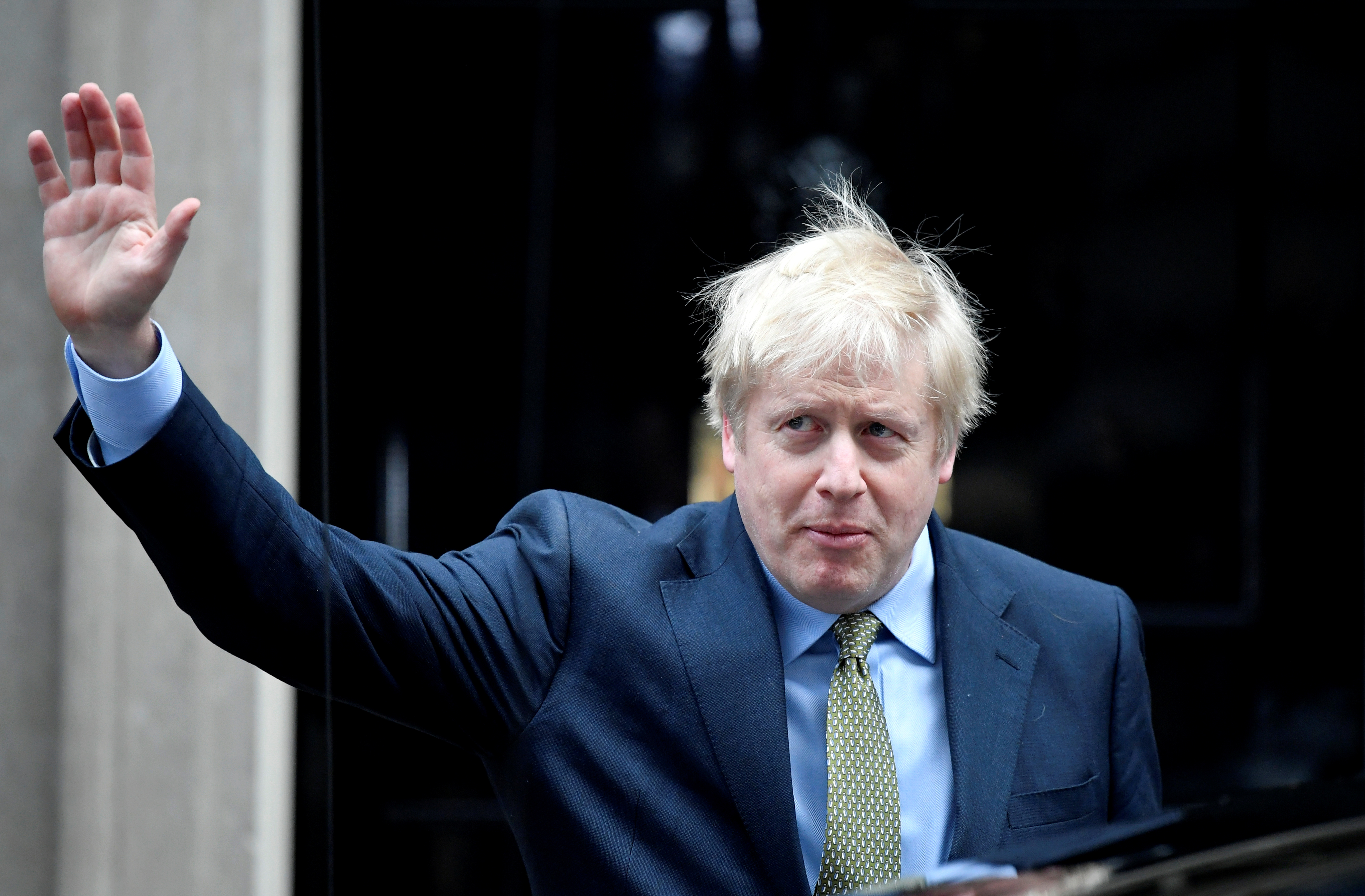 Boris Johnson llega al palacio de Buckingham para ser investido primer ministro