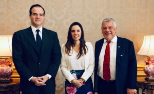 Embajadora de Venezuela en Argentina se reúne con altos funcionarios de EEUU