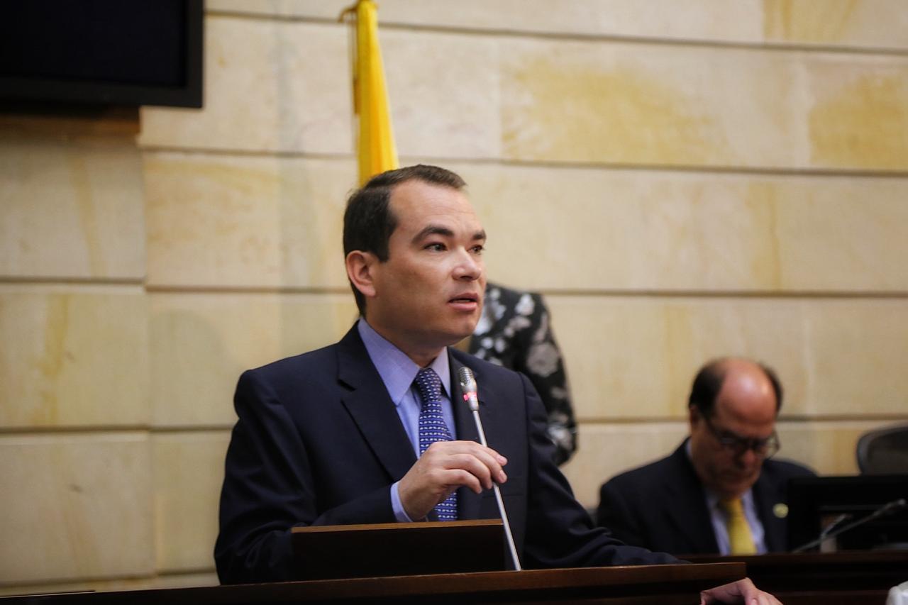 Tomás Guanipa presentó sus credenciales como embajador venezolano ante Colombia