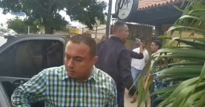 Rueda de prensa, sin prensa… al diputado Kerrins Mavarez solo lo escuchó la soledad (FOTO)