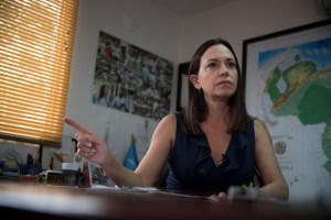 María Corina Machado pide voto manual para las primarias: No nos calamos que el régimen cuente los votos