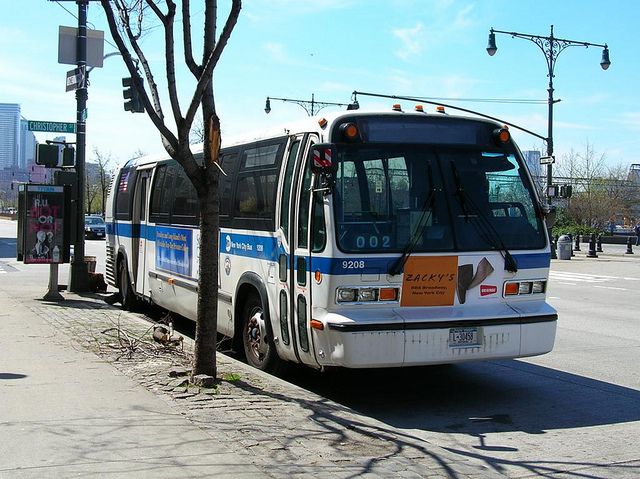Queens contará con nuevas rutas de buses por primera vez en 100 años